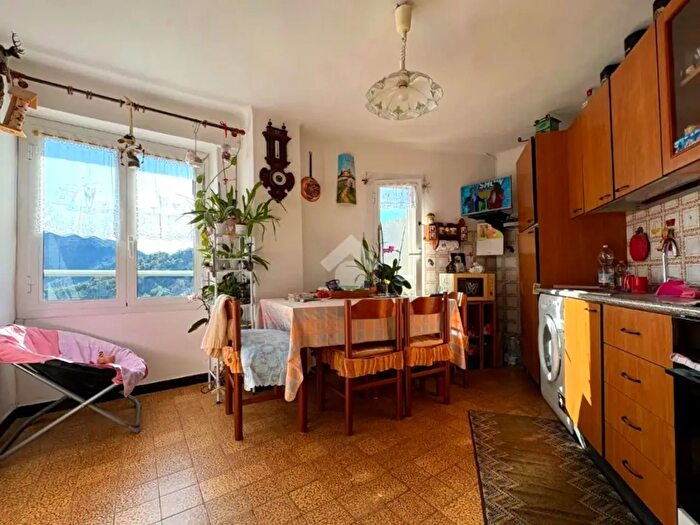 Casa con 6 locali in vendita in Serro Superiore, Ventimiglia