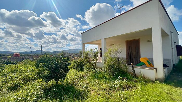Casa quadrilocale in vendita in Contrada Velez, Partinico