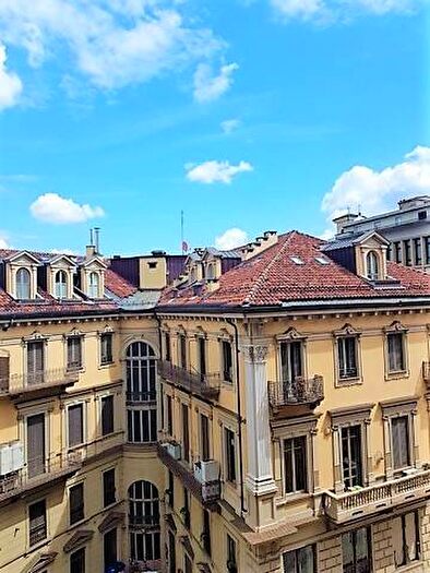 Appartamento quadrilocale in affitto in Via Antonio Giuseppe Ignazio Bertola, Via Roma, Torino