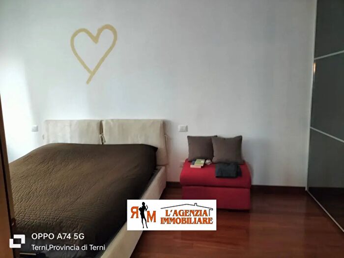 Appartamento trilocale in vendita in Via Tre Venezie, Terni