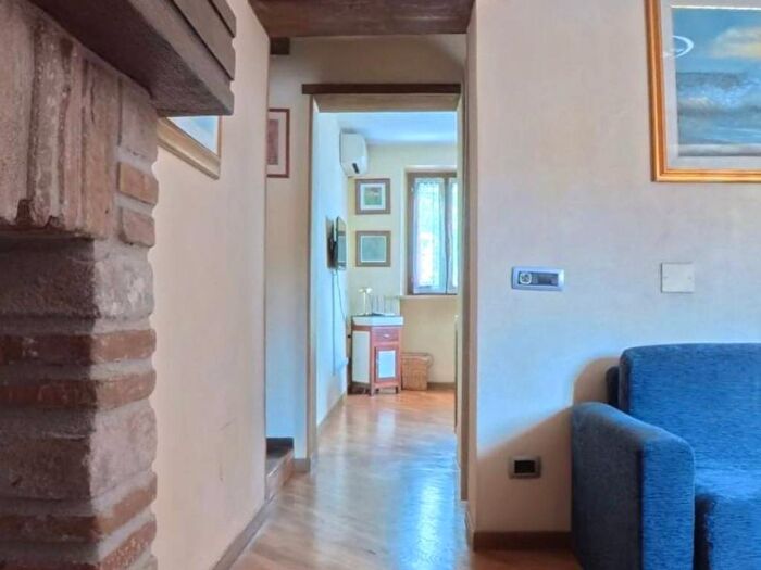 Appartamento trilocale in affitto in Agello, Magione
