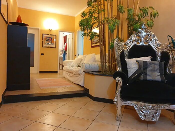 Casa quadrilocale in vendita in Via Porta Parma, Sarzana