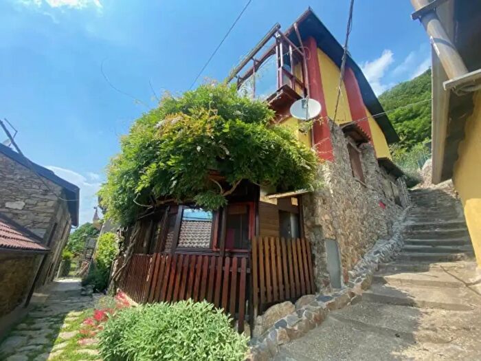 Casa con 6 locali in vendita in Borgata Marotera, Pinasca