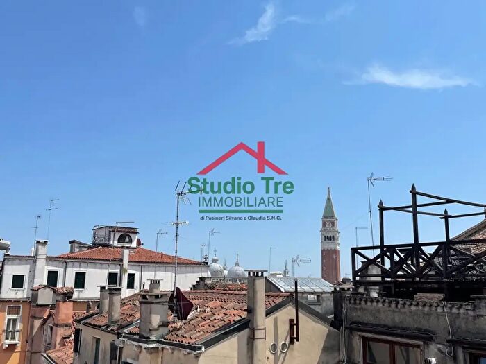 Appartamento con 6 locali in vendita in Venezia Sestriere San Marco, Venezia