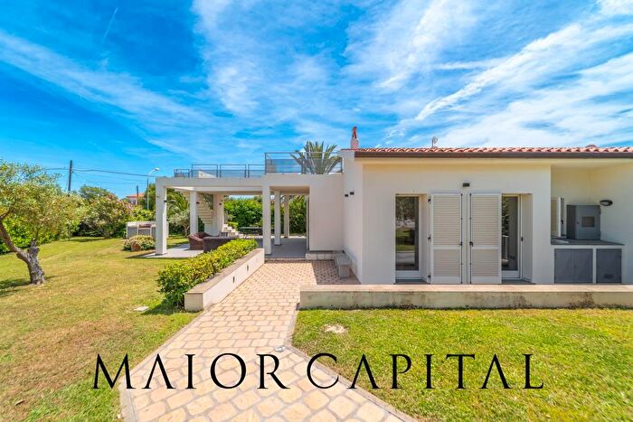 Case in Vendita e in Affitto - 3