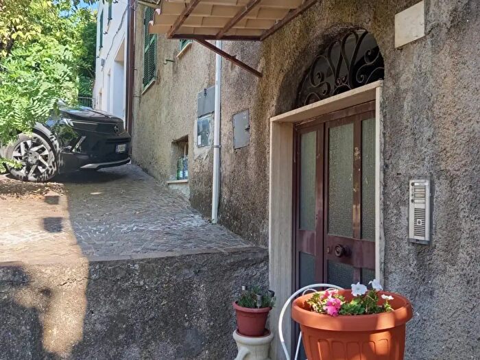 Appartamento bilocale in vendita in Viale Stanislao Aureli, Moricone