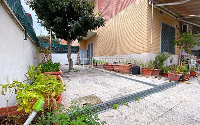 Appartamento bilocale in vendita in Roma