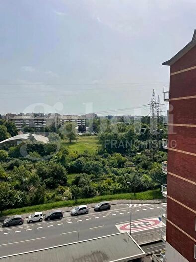 Appartamento bilocale in affitto in Via Lorenzo Valla, Milano