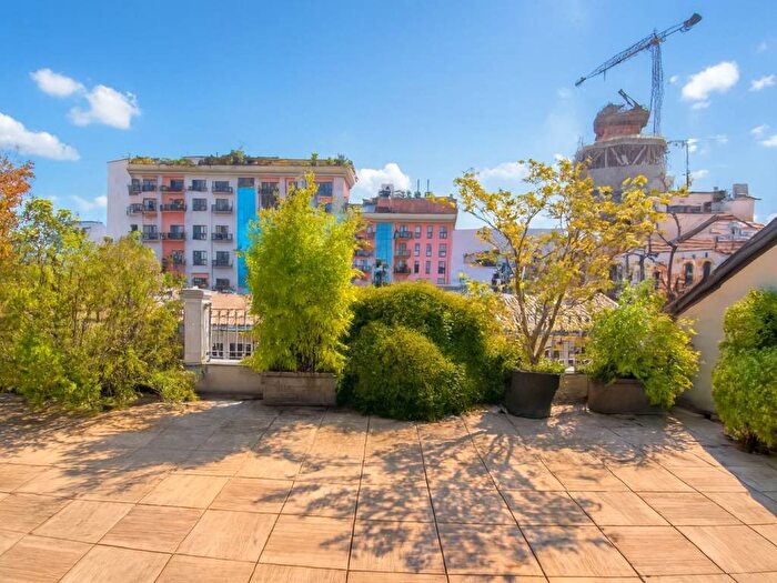Casa trilocale in affitto in Via Crema, Porta Romana Medaglie dOro, Milano