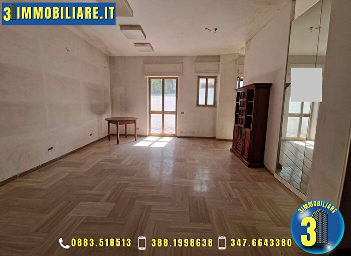 Appartamento con 5 locali in vendita in Barletta