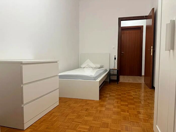 Appartamento con 9 locali in affitto in Via Girolamo da Carpi, Ferrara