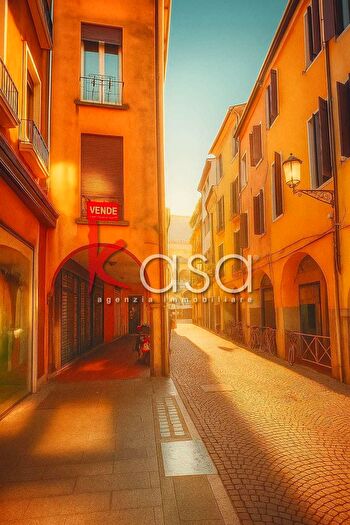 Appartamento con 5 locali in vendita in Via Stefano Breda, Padova