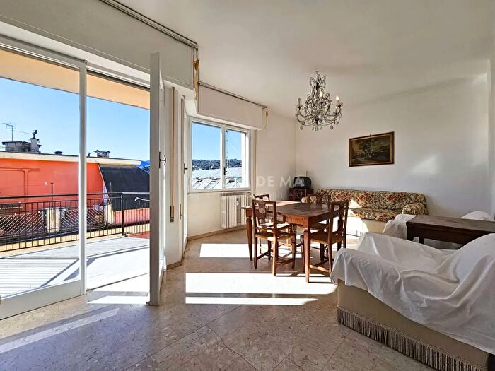 Appartamento quadrilocale in vendita in Salita SantAgostino, Rapallo