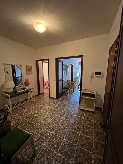 Appartamento trilocale in affitto in Via Ammiraglio Morin a, Forte Dei Marmi