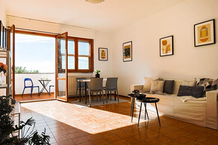 Appartamento con 5 locali in vendita in Via Galimberti, San Vincenzo