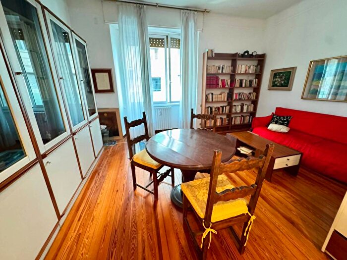 Appartamento trilocale in affitto in Monte Rosa Lotto, Milano