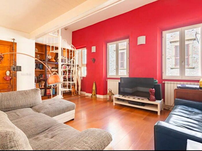 Appartamento con 5 locali in affitto in Corso dei Tintori, Santa Croce, Firenze
