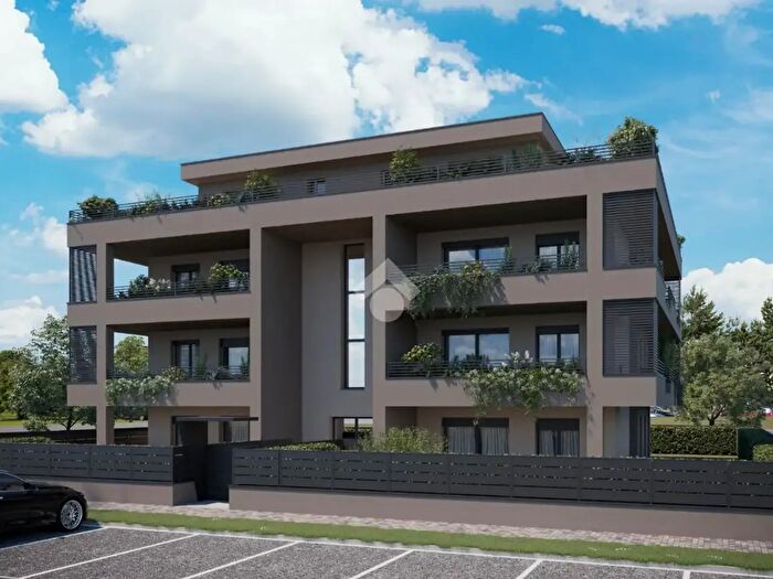 Appartamento trilocale in vendita in Via Fratelli Rosselli, Fiorano Modenese