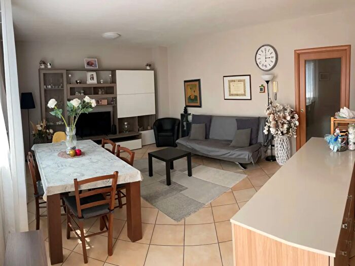 Appartamento quadrilocale in vendita in Via della Pace, Lucignano