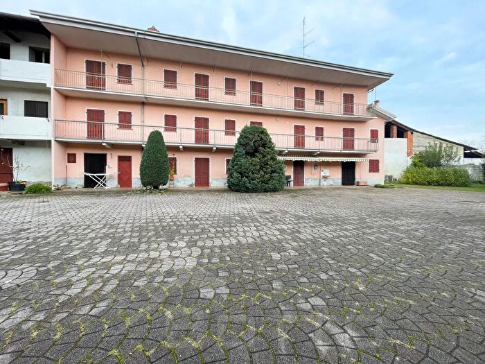 Casa con 7 locali in vendita in Via del Forno N a, Fontaneto DAgogna