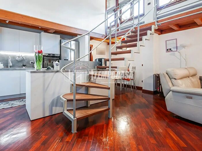 Appartamento in vendita in Via Giacinto Collegno, Milano