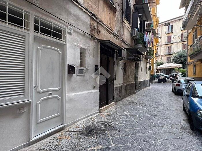 Appartamento bilocale in affitto in Via Biaglio Miraglia, Arenaccia, Napoli