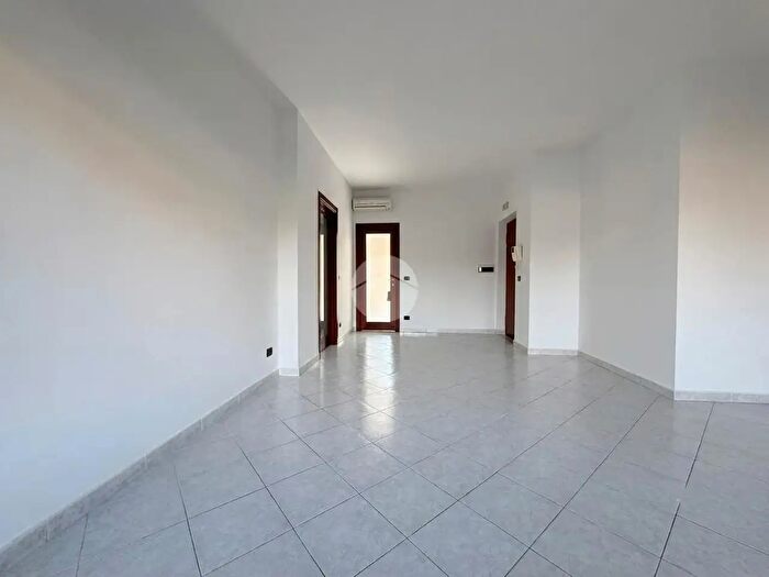 Appartamento quadrilocale in vendita in Via Colonne, Giugliano In Campania