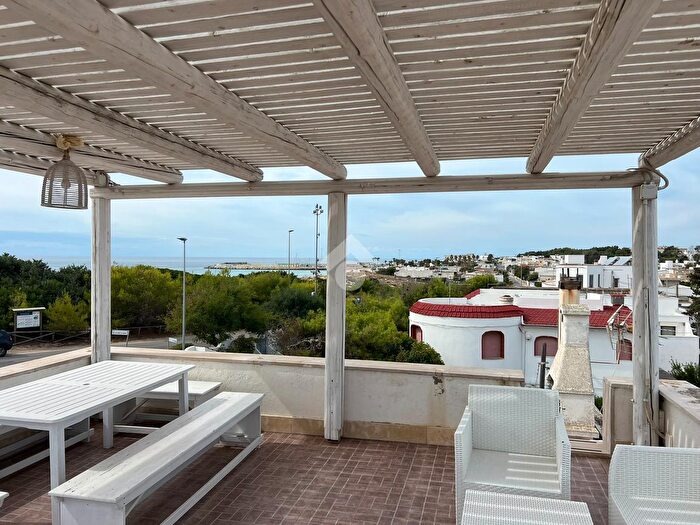 Casa trilocale in vendita in Via Armando Diaz, Maruggio