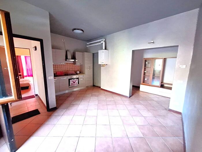 Appartamento bilocale in vendita in Via Maggio Cuveglio, Cuveglio