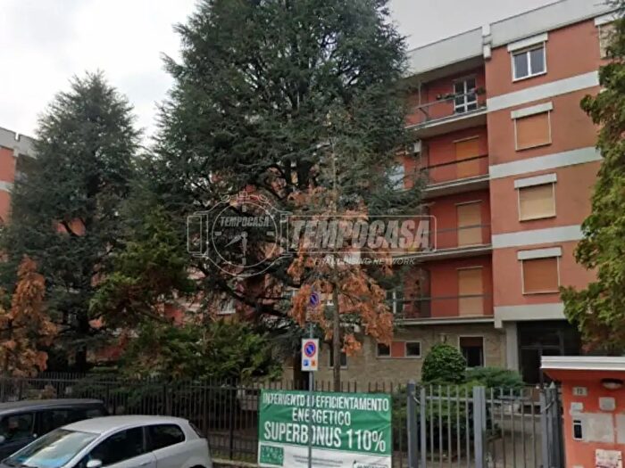Appartamento monolocale in vendita in Via della Libertà, Rescaldina