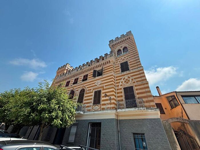 Appartamento bilocale in vendita in Piazza Giacomo Matteotti, Castellaro