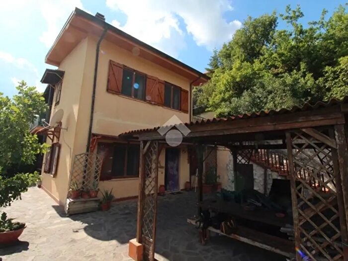Casa quadrilocale in vendita in Via della Pigna, Ascrea