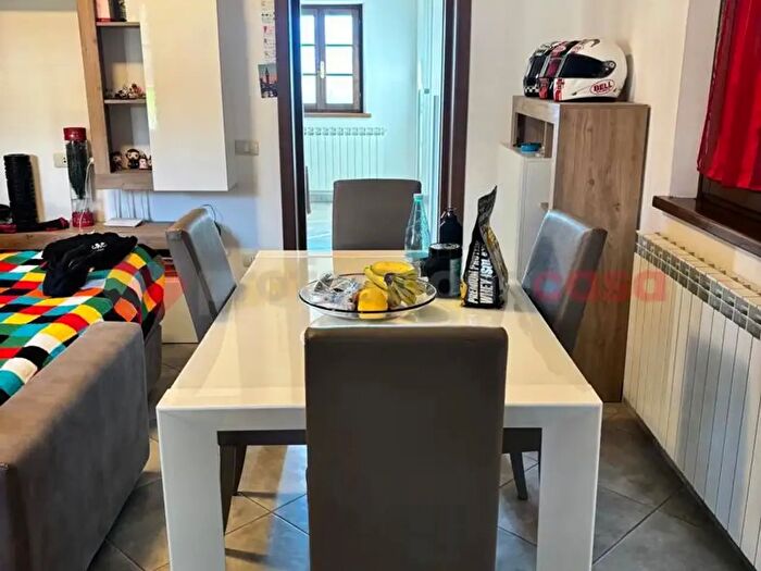 Appartamento bilocale in affitto in Via Provinciale Passo delle Radici, Castiglione Di Garfagnana