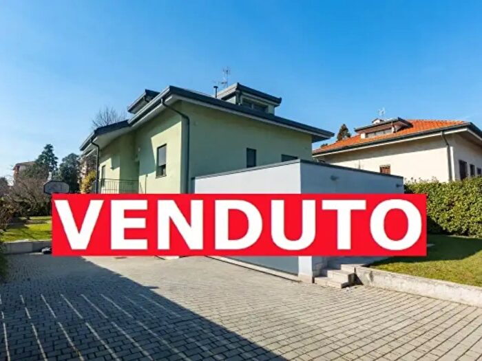 Casa quadrilocale in vendita in Via Armando Diaz, Nerviano