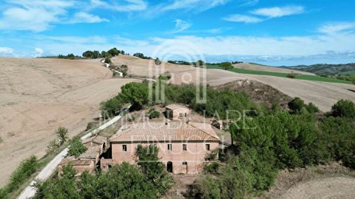 Casa con 6 locali in vendita in Podere Malandrine, Buonconvento