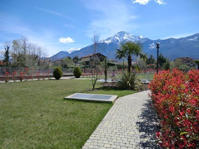 Appartamento in affitto in Domaso