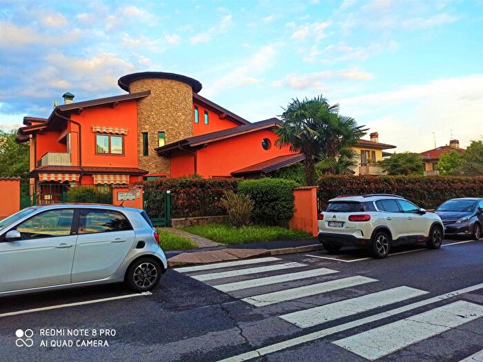 Appartamento trilocale in affitto in Via Pastrengo, Brembo Mariano, Dalmine