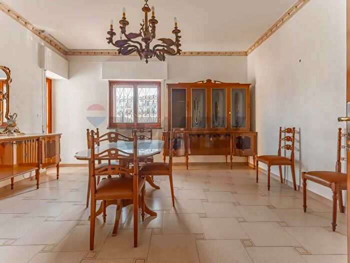 Appartamento trilocale in vendita in Via Colonna, Bari