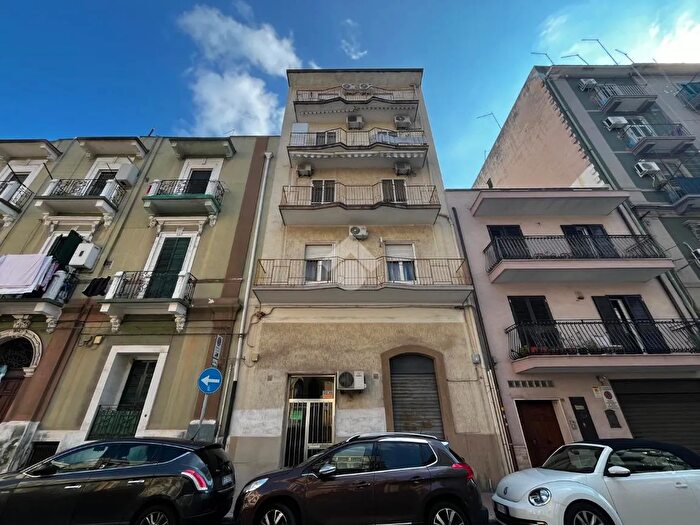 Appartamento trilocale in vendita in Via Diego Peluso, Taranto