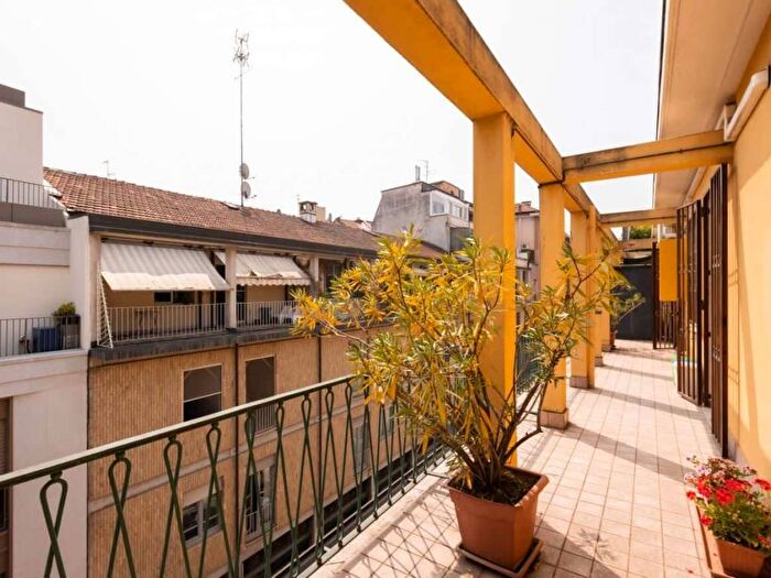 Appartamento bilocale in affitto in Via Alessandro Volta, Moscova, Milano