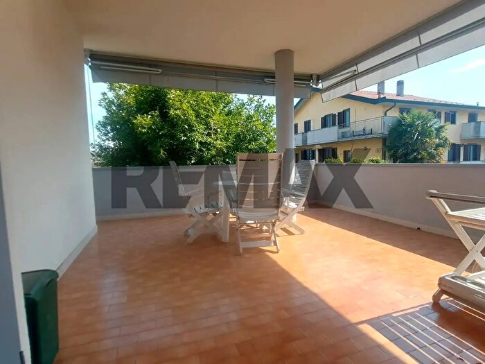 Appartamento trilocale in vendita in Via Morelli, Olgiate Olona