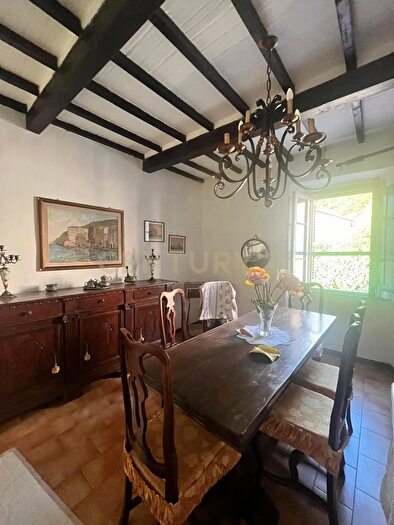 Appartamento con 6 locali in vendita in Via Roma, Semproniano