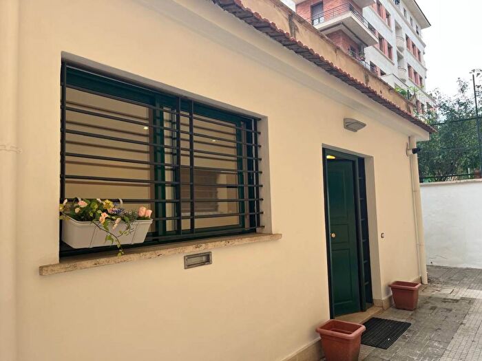 Appartamento bilocale in affitto in Via Giovanni da Procida, Bologna, Roma