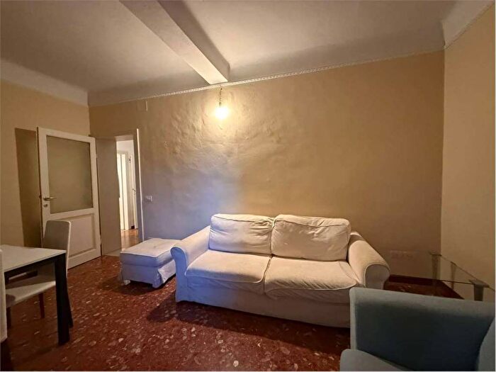 Appartamento quadrilocale in affitto in Centro Storico, Reggio Emilia