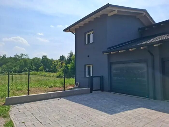 Casa quadrilocale in vendita in Via delle Robinie, Fino Mornasco
