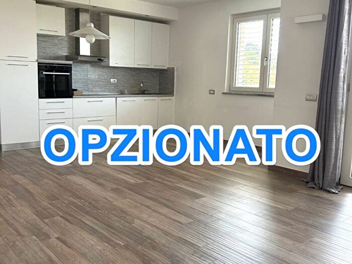 Appartamento trilocale in affitto in Via Don Carlo Roveda, Viale Europa, Varese