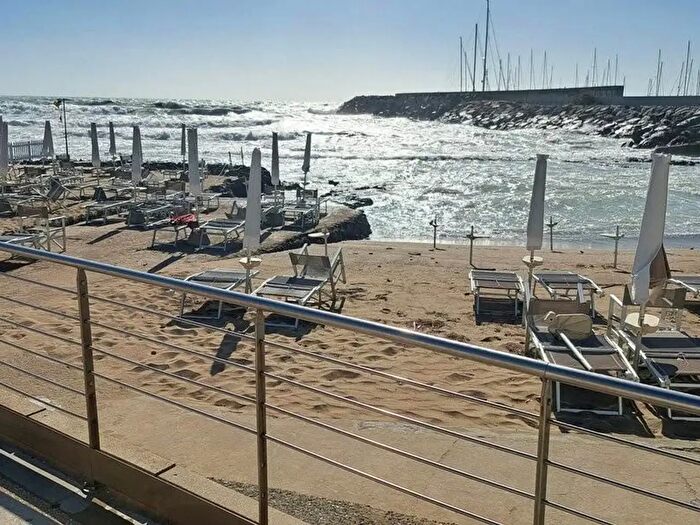 Appartamento quadrilocale in vendita in Rosignano Marittimo