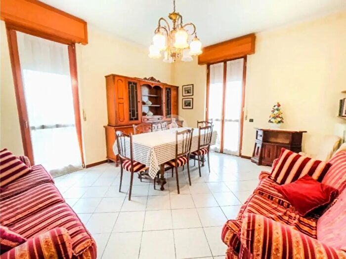 Appartamento trilocale in vendita in Via Traversa II di Via Pedersoli, Chiari