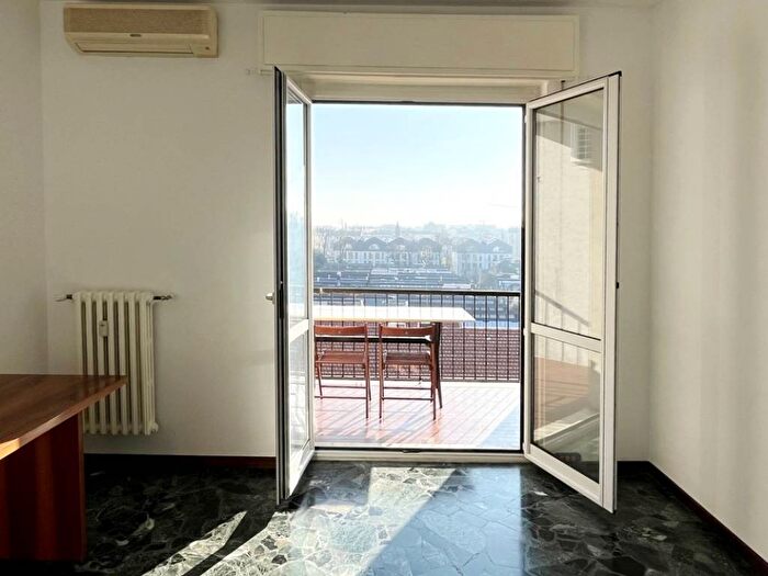 Appartamento bilocale in affitto in Via Savona, Piazza Napoli, Milano