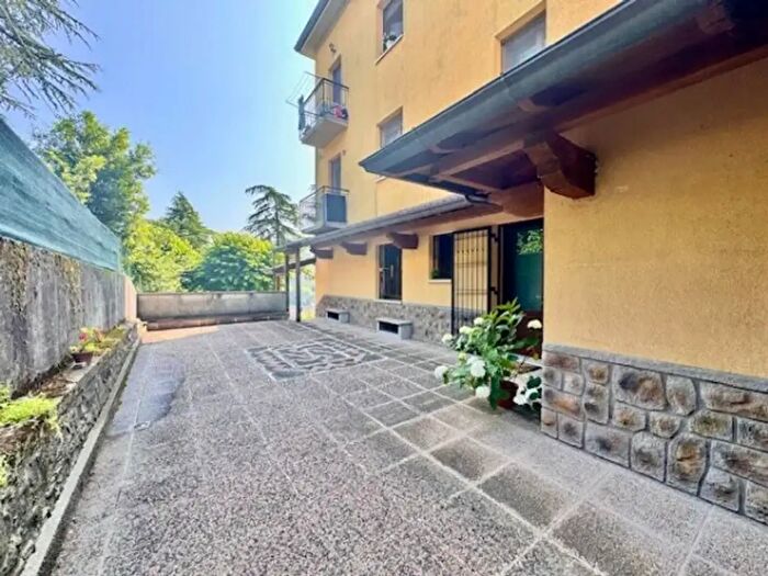 Appartamento quadrilocale in vendita in Via Guglielmo Marconi, Alto Reno Terme